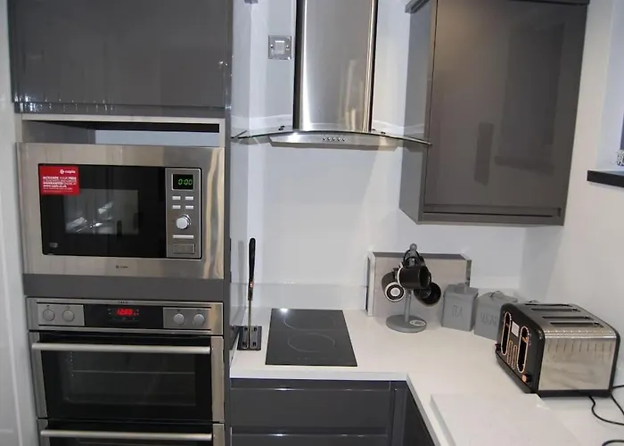 Self Contained Studio Apartment In Burley, Leeds