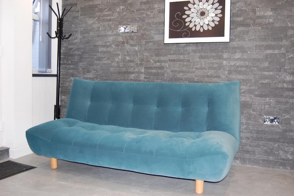Self Contained In Burley, Leeds *