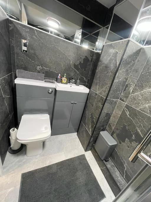 Self Contained In Burley, Leeds Apartamento Leeds (West Yorkshire)